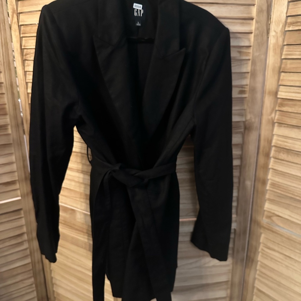 GAP Classic Black Tie-Waist Jacket